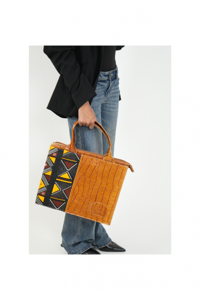 Sac à main "Tribus d’Or" – Cuir caramel croco & wax géométrique marron | Collection Héritage Solaire