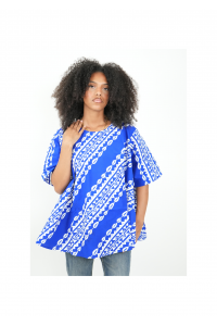 Bleu Éclipse – Haut wax femme bleu et blanc avec ceinture, coupe ample et élégante